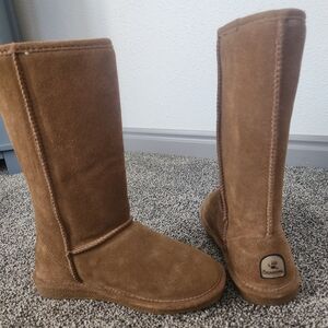 Bearpaw Brown Suede Boots